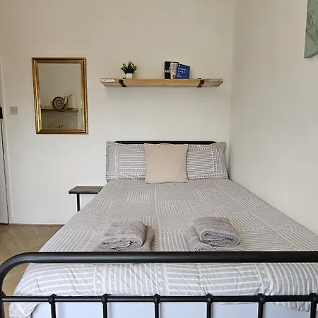 Newly Renovated Studios & Ensuite Rooms! - Camberwell Londen Buitenkant foto