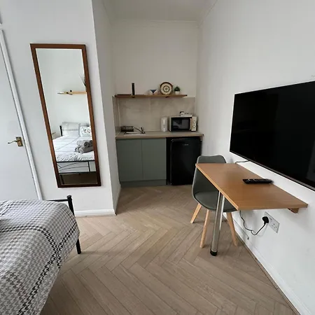 Newly Renovated Studios & Ensuite Rooms! - Camberwell Londen Buitenkant foto