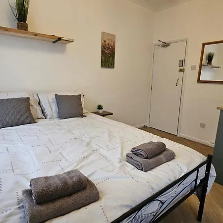 Newly Renovated Studios & Ensuite Rooms! - Camberwell Londen Buitenkant foto