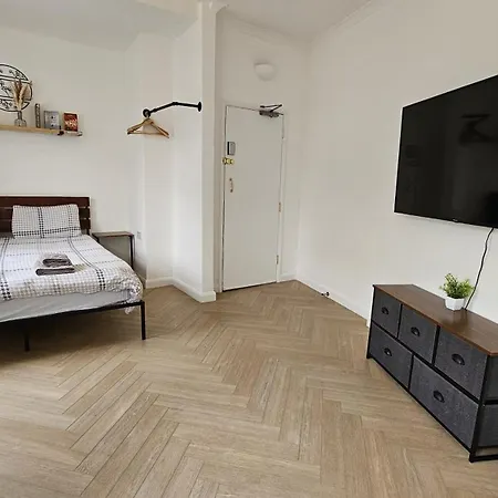 Newly Renovated Studios & Ensuite Rooms! - Camberwell Londen Buitenkant foto