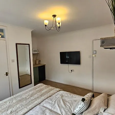 Newly Renovated Studios & Ensuite Rooms! - Camberwell Londen Buitenkant foto