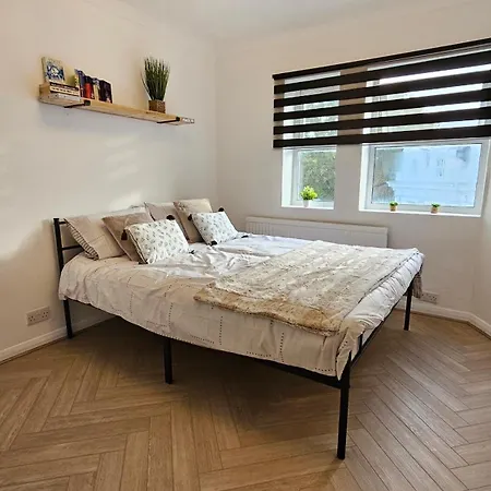 Newly Renovated Studios & Ensuite Rooms! - Camberwell Londen Buitenkant foto