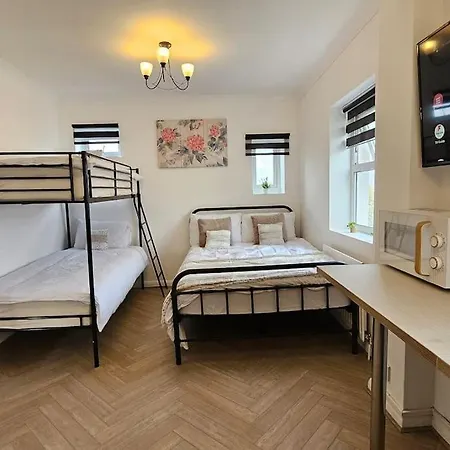 Newly Renovated Studios & Ensuite Rooms! - Camberwell Londen Buitenkant foto