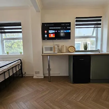 Newly Renovated Studios & Ensuite Rooms! - Camberwell Londen Buitenkant foto