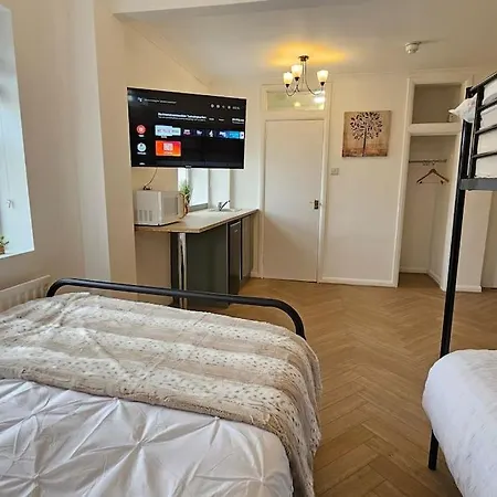 Newly Renovated Studios & Ensuite Rooms! - Camberwell Londen Buitenkant foto