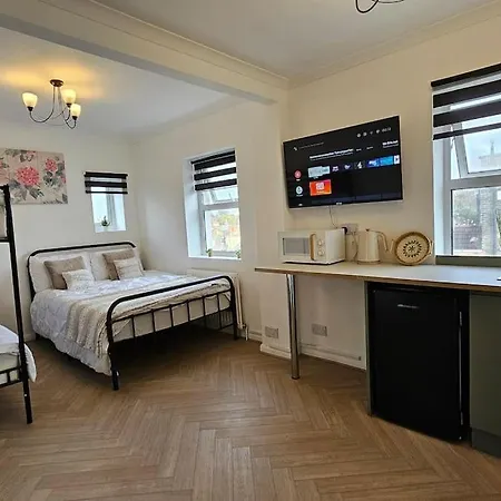 Newly Renovated Studios & Ensuite Rooms! - Camberwell Londen Buitenkant foto