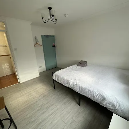 Newly Renovated Studios & Ensuite Rooms! - Camberwell Londen Buitenkant foto