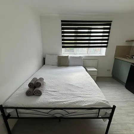 Newly Renovated Studios & Ensuite Rooms! - Camberwell Londen Buitenkant foto