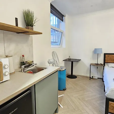 Newly Renovated Studios & Ensuite Rooms! - Camberwell Londen Buitenkant foto