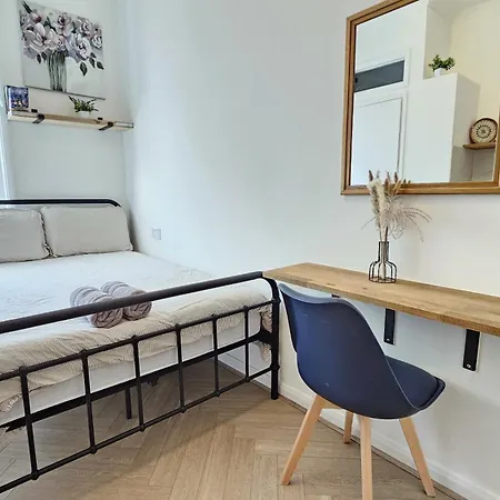 Newly Renovated Studios & Ensuite Rooms! - Camberwell Londen Buitenkant foto