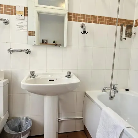 Newly Renovated Studios & Ensuite Rooms! - Camberwell Londen Buitenkant foto