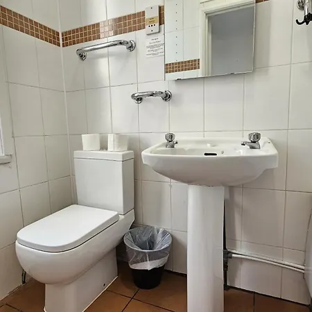 Newly Renovated Studios & Ensuite Rooms! - Camberwell Londen Buitenkant foto
