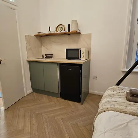 Newly Renovated Studios & Ensuite Rooms! - Camberwell Londen Buitenkant foto