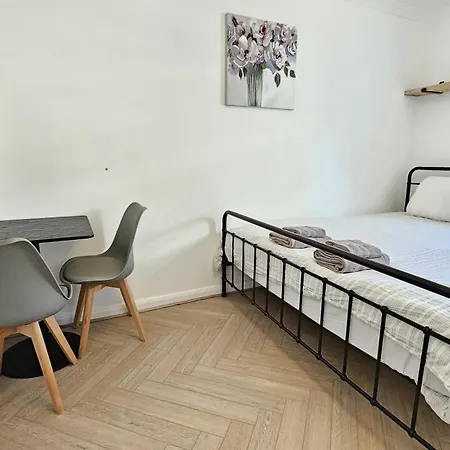 Newly Renovated Studios & Ensuite Rooms! - Camberwell Londen Buitenkant foto
