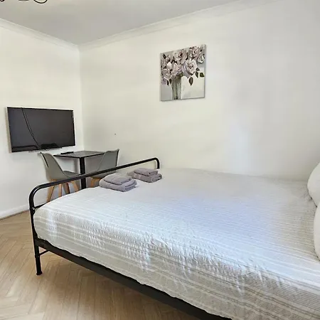 Newly Renovated Studios & Ensuite Rooms! - Camberwell Londen Buitenkant foto