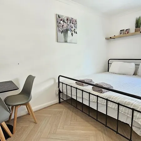 Newly Renovated Studios & Ensuite Rooms! - Camberwell Londen Buitenkant foto