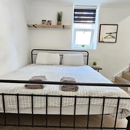 Newly Renovated Studios & Ensuite Rooms! - Camberwell Londen Buitenkant foto