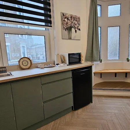 Newly Renovated Studios & Ensuite Rooms! - Camberwell Londen Buitenkant foto