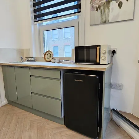 Newly Renovated Studios & Ensuite Rooms! - Camberwell Londen Buitenkant foto