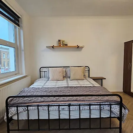 Newly Renovated Studios & Ensuite Rooms! - Camberwell Londen Buitenkant foto