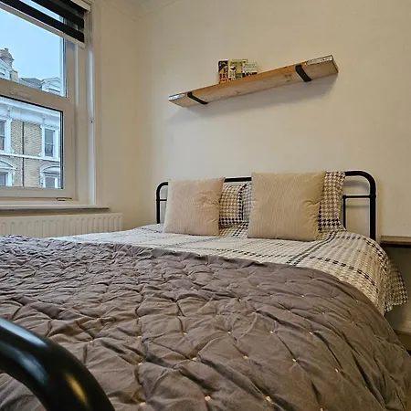 Newly Renovated Studios & Ensuite Rooms! - Camberwell Londen Buitenkant foto