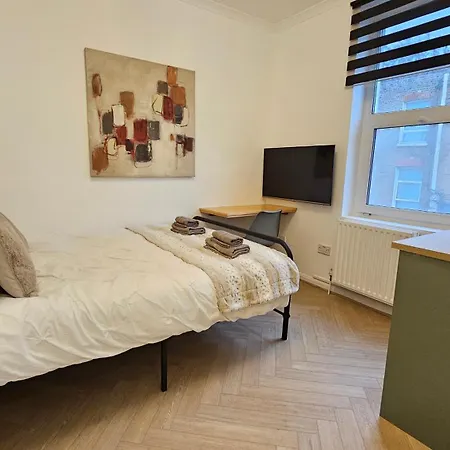 Newly Renovated Studios & Ensuite Rooms! - Camberwell Londen Buitenkant foto