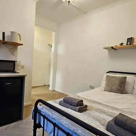 Newly Renovated Studios & Ensuite Rooms! - Camberwell Londen Buitenkant foto