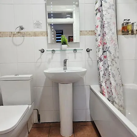 Newly Renovated Studios & Ensuite Rooms! - Camberwell Londen Buitenkant foto