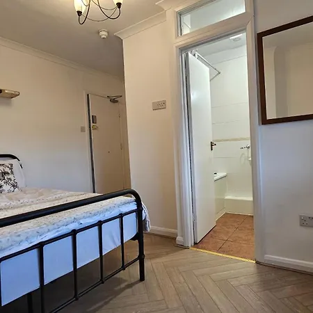 Newly Renovated Studios & Ensuite Rooms! - Camberwell Londen Buitenkant foto