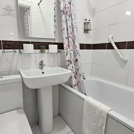 Newly Renovated Studios & Ensuite Rooms! - Camberwell Londen Buitenkant foto