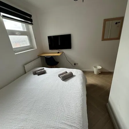 Newly Renovated Studios & Ensuite Rooms! - Camberwell Londen Buitenkant foto