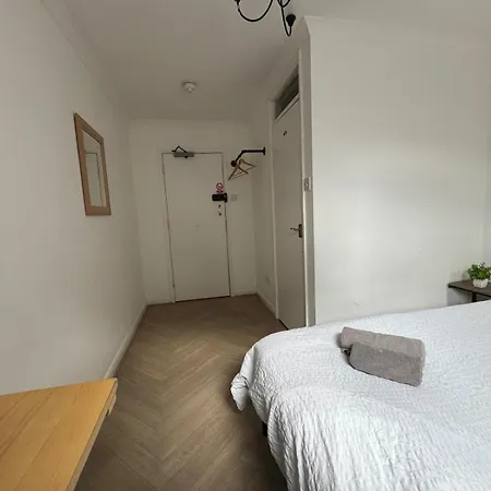 Newly Renovated Studios & Ensuite Rooms! - Camberwell Londen Buitenkant foto