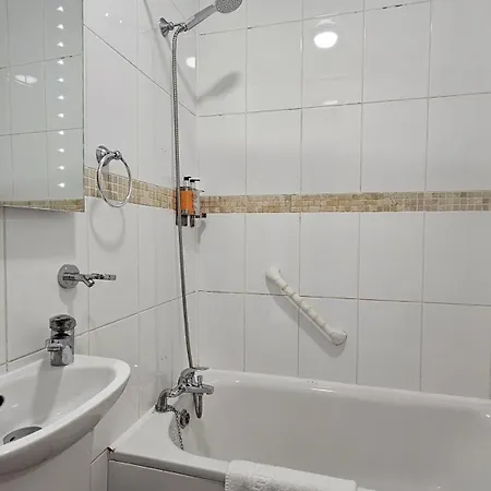 Newly Renovated Studios & Ensuite Rooms! - Camberwell Londen Buitenkant foto