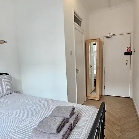 Newly Renovated Studios & Ensuite Rooms! - Camberwell Londen Buitenkant foto