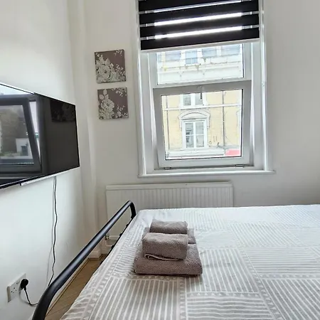 Newly Renovated Studios & Ensuite Rooms! - Camberwell Londen Buitenkant foto