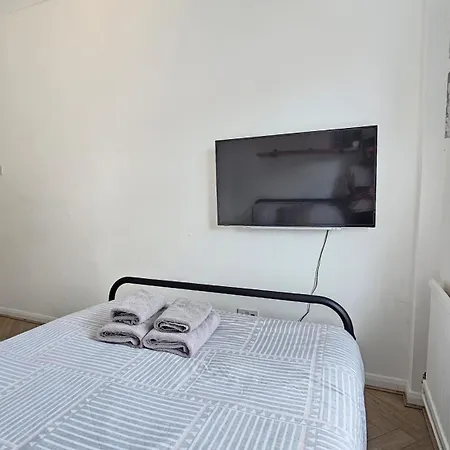 Newly Renovated Studios & Ensuite Rooms! - Camberwell Londen Buitenkant foto