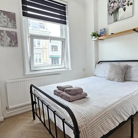 Newly Renovated Studios & Ensuite Rooms! - Camberwell Londen Buitenkant foto
